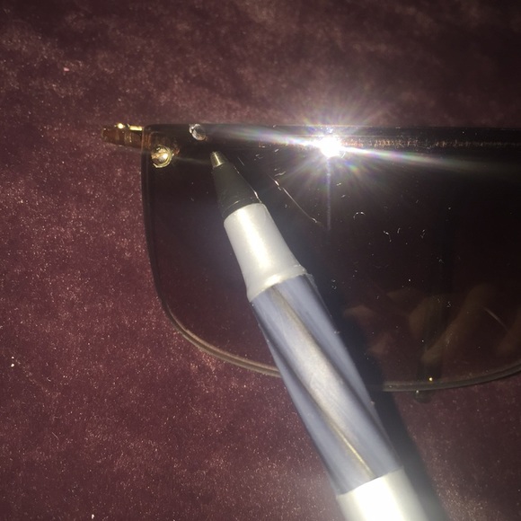 Gucci sunglasses with case - Picture 8 of 8